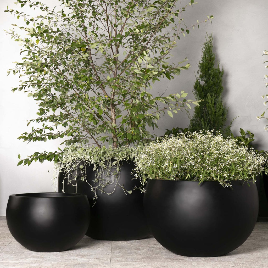 NEW Lightweight Indoor Ball Planter Pot in Matt Black