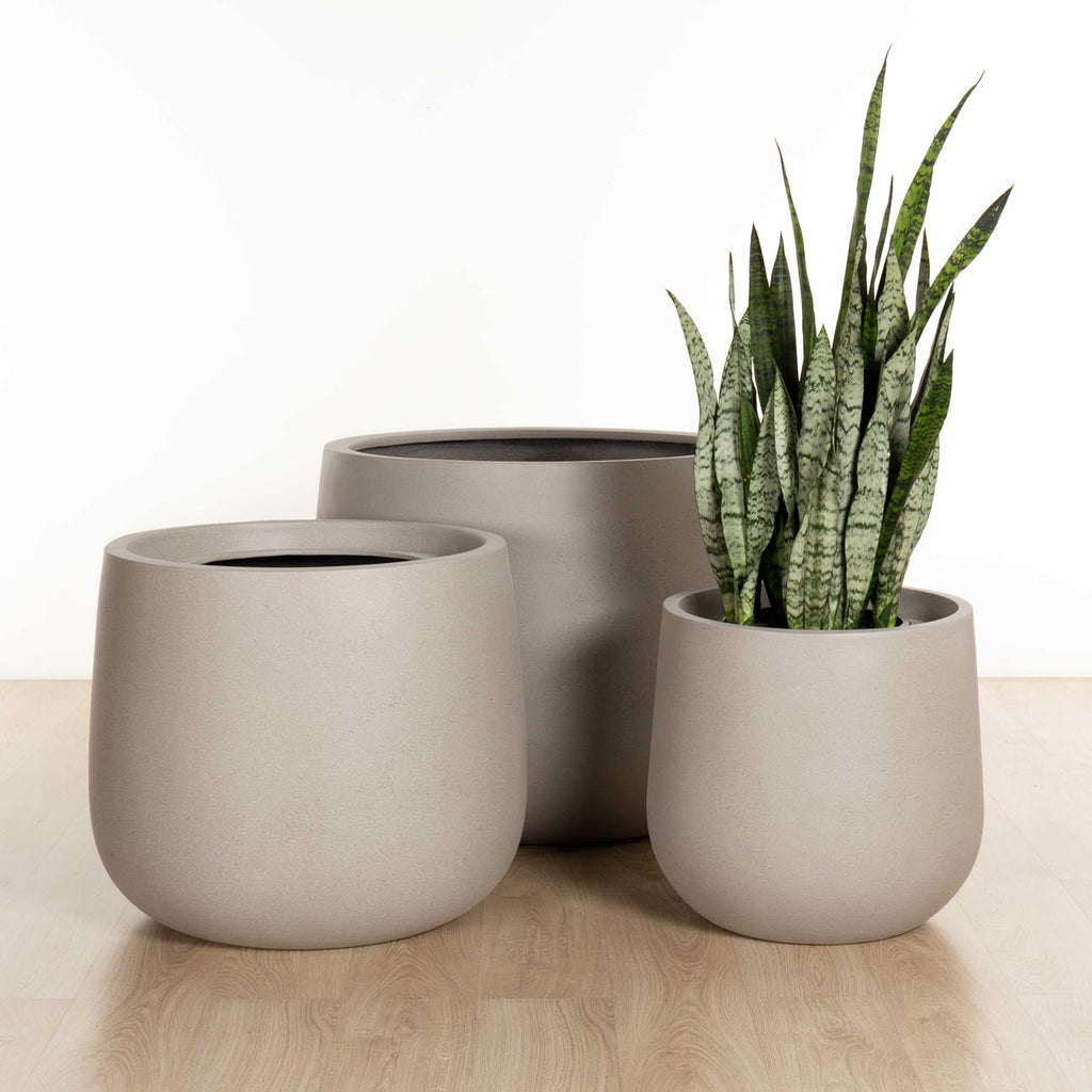 NEW Lightweight Indoor Bung Tub Planter Pot in Grey Stone